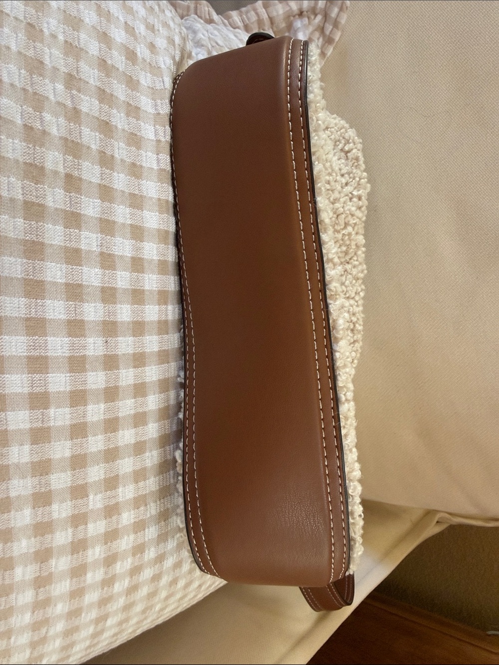 Zara Cream Sherpa Shoulder Bag with Brown Strap - Picture 3 of 5